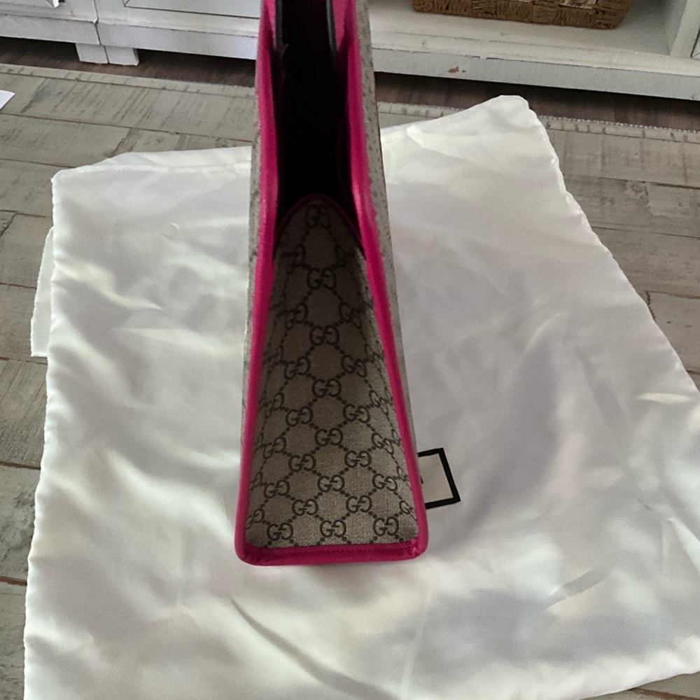 GUCCI GG Supreme Monogram
Punk Print Tote Handbag Hot Pink w Dust Bag - Picture 6 of 15